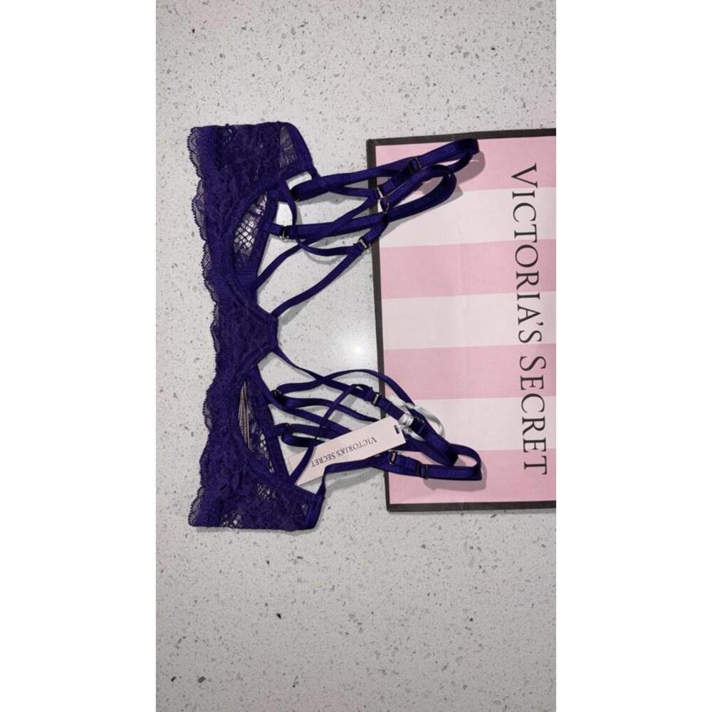 NWT Victoria’s Secret Very Sexy Purple Strappy Open-Cup Demi Bra Size XS